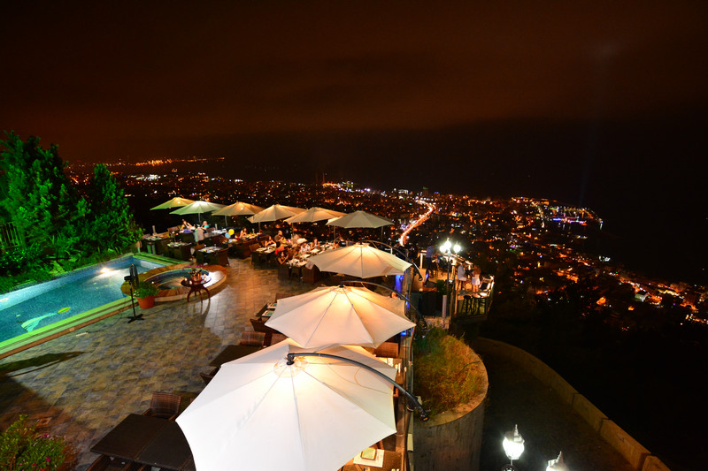 Bay Lodge Terrace on Saturday Night