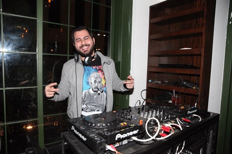 BistroBar Live Dbayeh on Saturday Night