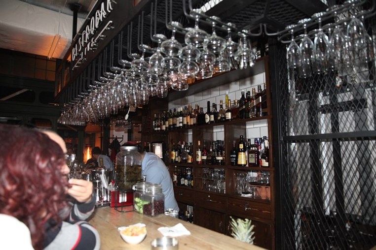 BistroBar Live Dbayeh on Saturday Night