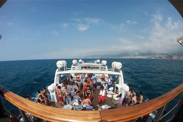 Summer Cloud 961 Boat Part 1