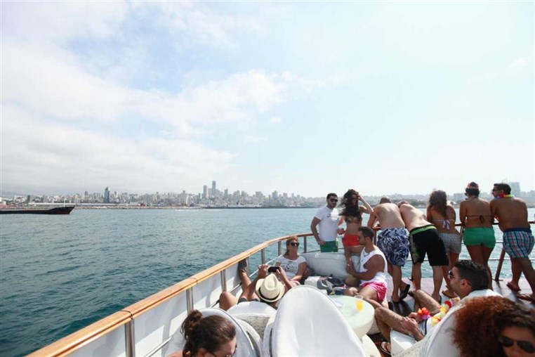 Summer Cloud 961 Boat Part 1