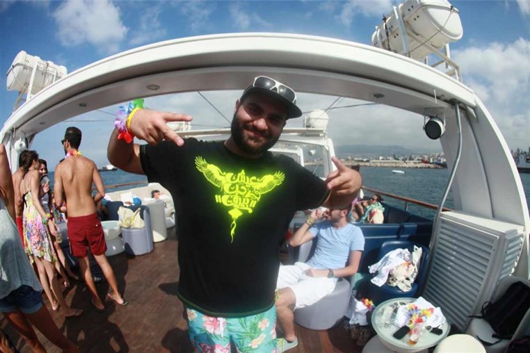Summer Cloud 961 Boat Part 1