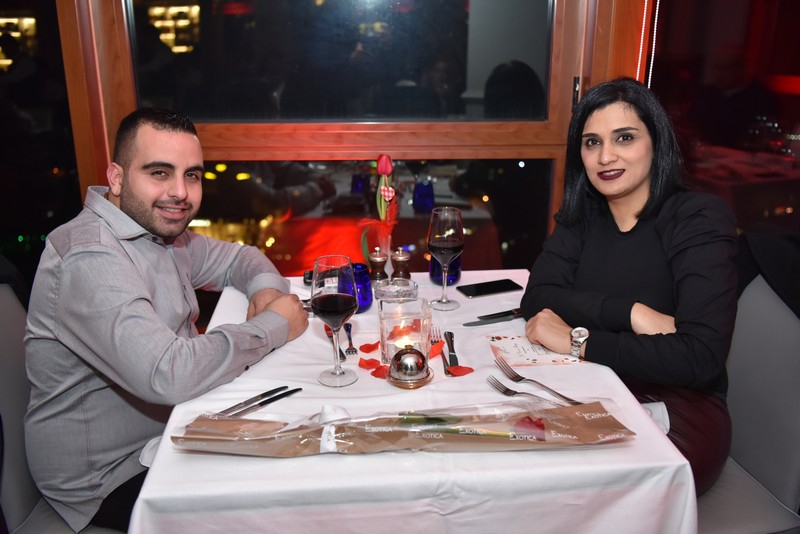 Valentine's Night at Signatures Restaurant & lounge