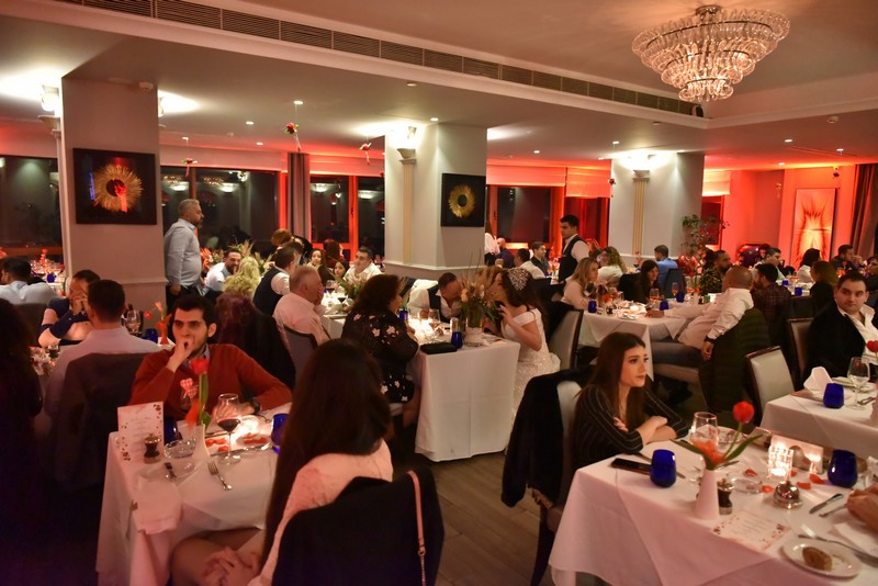 Valentine's Night at Signatures Restaurant & lounge