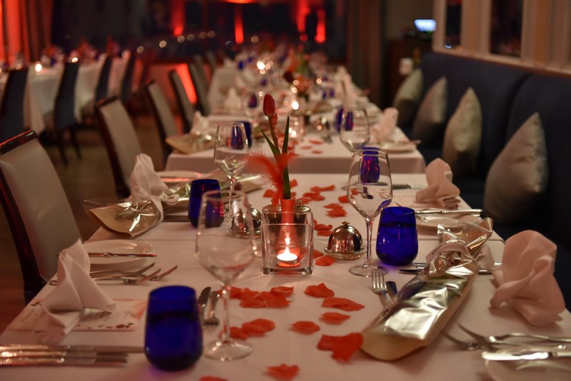 Valentine's Night at Signatures Restaurant & lounge