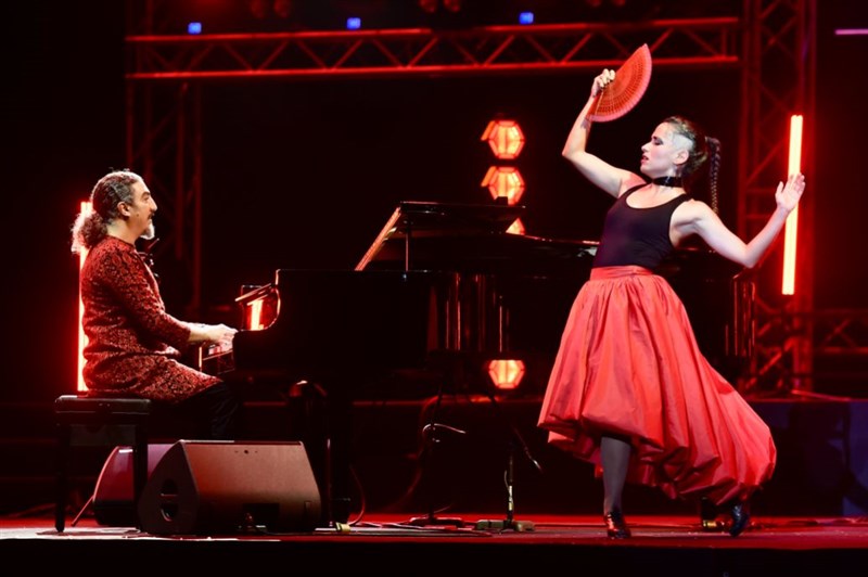 Aleph and his orchestra at Byblos Festival