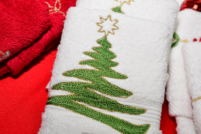 La Chaine des Amis Christmas Exhibition
