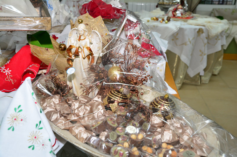 La Chaine des Amis Christmas Exhibition