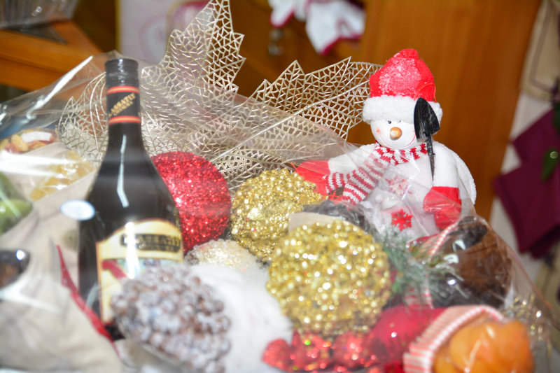 La Chaine des Amis Christmas Exhibition