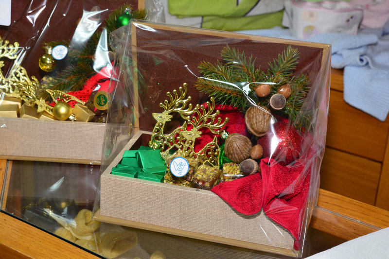 La Chaine des Amis Christmas Exhibition