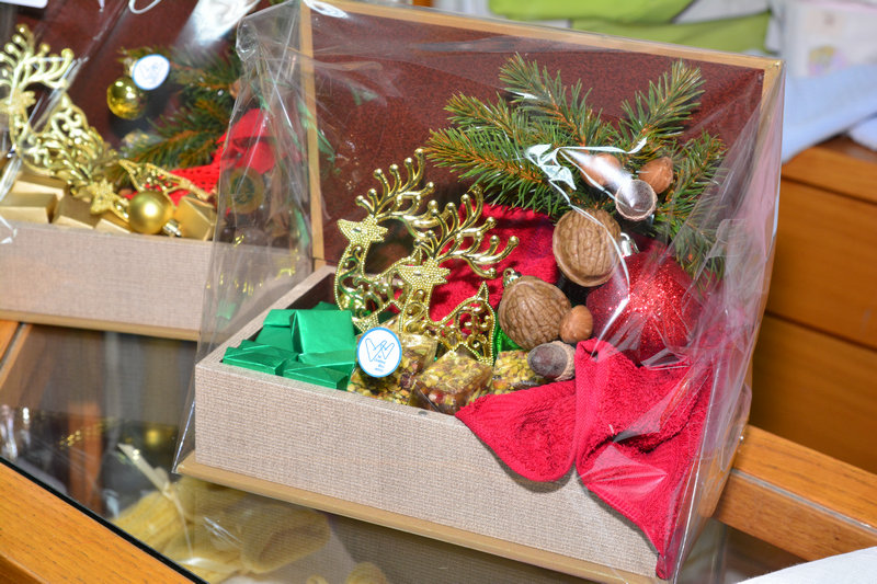 La Chaine des Amis Christmas Exhibition