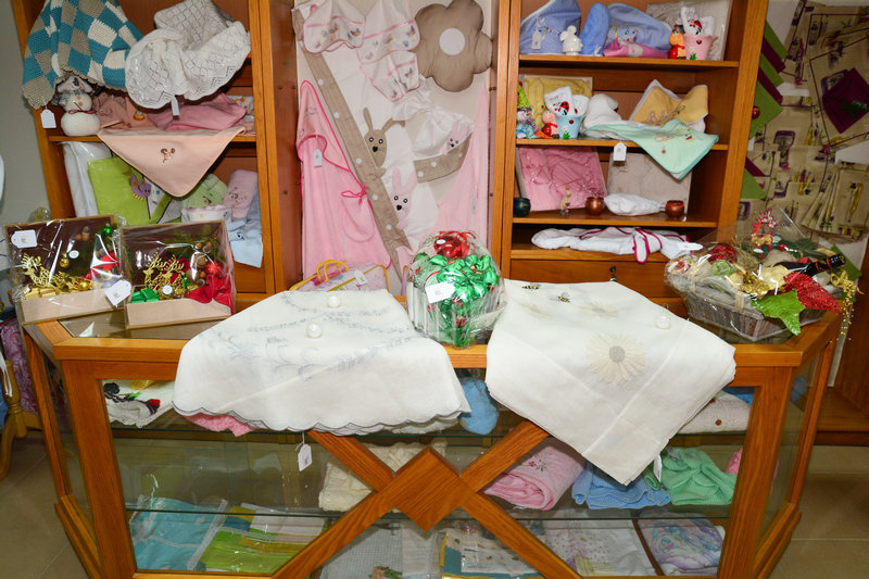 La Chaine des Amis Christmas Exhibition