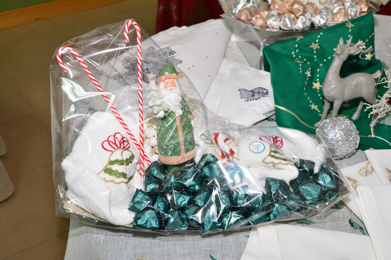 La Chaine des Amis Christmas Exhibition