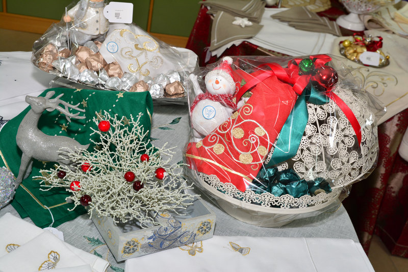 La Chaine des Amis Christmas Exhibition