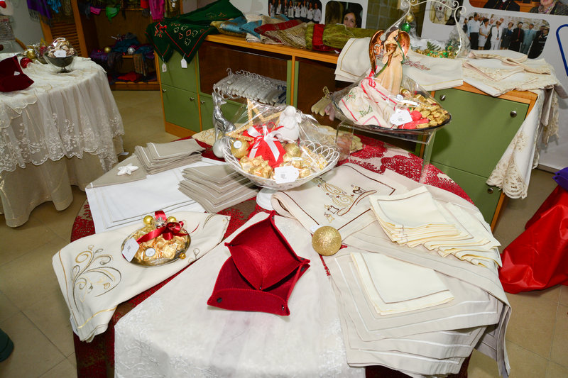 La Chaine des Amis Christmas Exhibition
