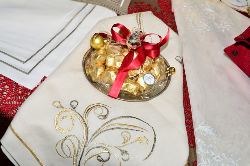 La Chaine des Amis Christmas Exhibition