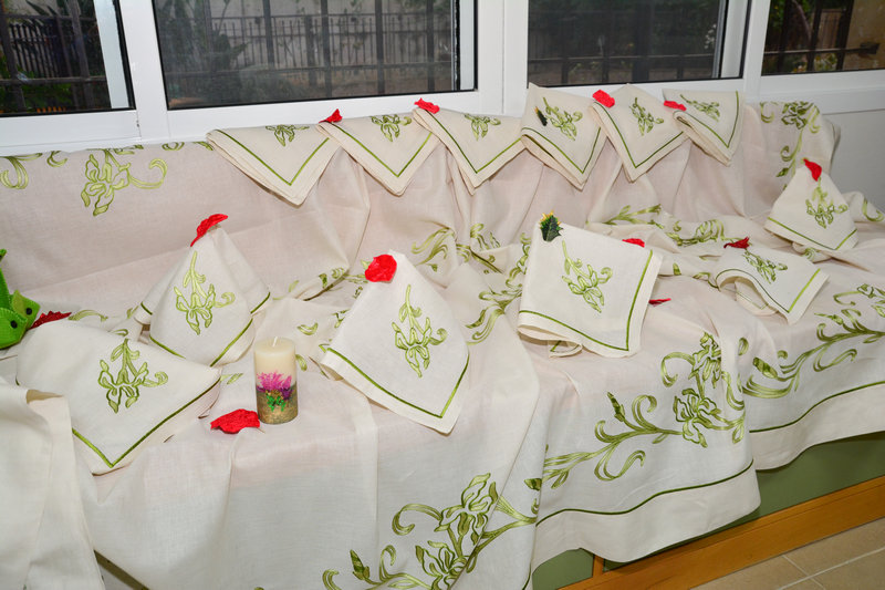 La Chaine des Amis Christmas Exhibition