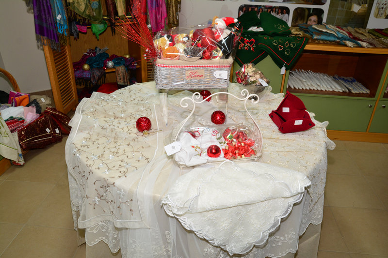 La Chaine des Amis Christmas Exhibition