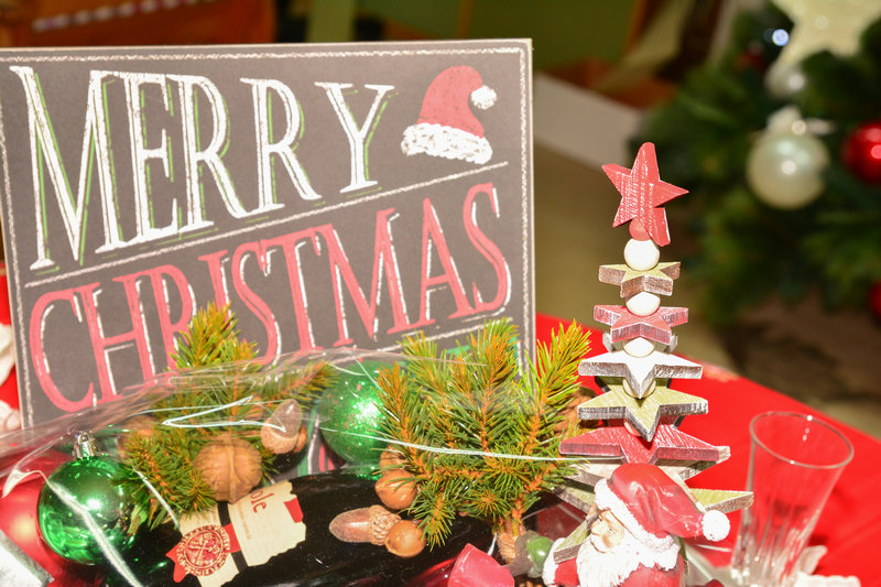 La Chaine des Amis Christmas Exhibition