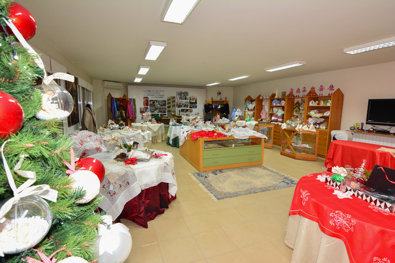 La Chaine des Amis Christmas Exhibition