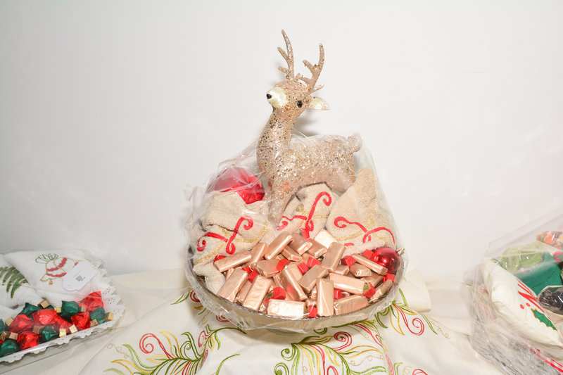 La Chaine des Amis Christmas Exhibition