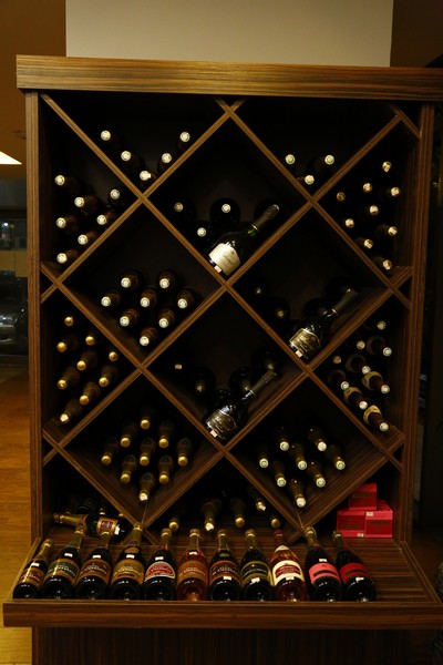Cave a Vin-Wine tasting