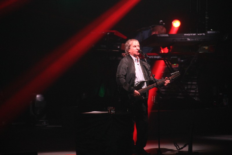 Chris de Burgh at Beirut Holidays