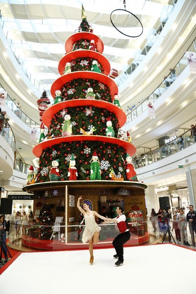 Ice Skating show at City Centre Beirut