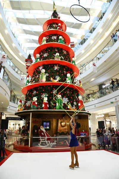 Ice Skating show at City Centre Beirut