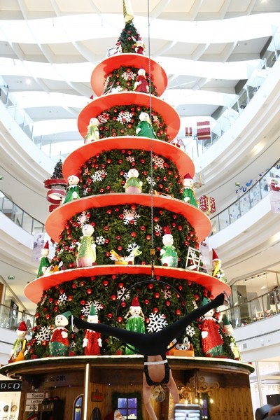 Ice Skating show at City Centre Beirut