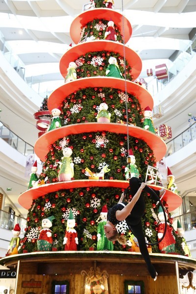 Ice Skating show at City Centre Beirut