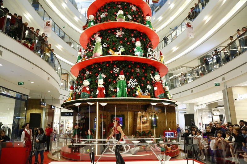 Ice Skating show at City Centre Beirut