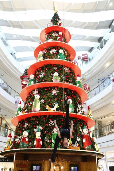 Ice Skating show at City Centre Beirut