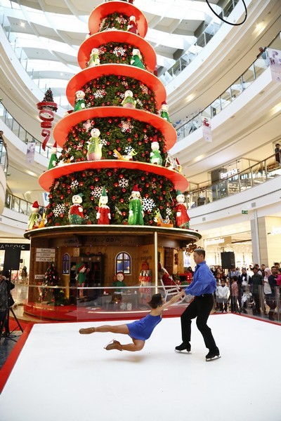 Ice Skating show at City Centre Beirut