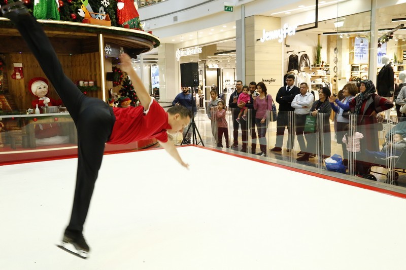Ice Skating show at City Centre Beirut