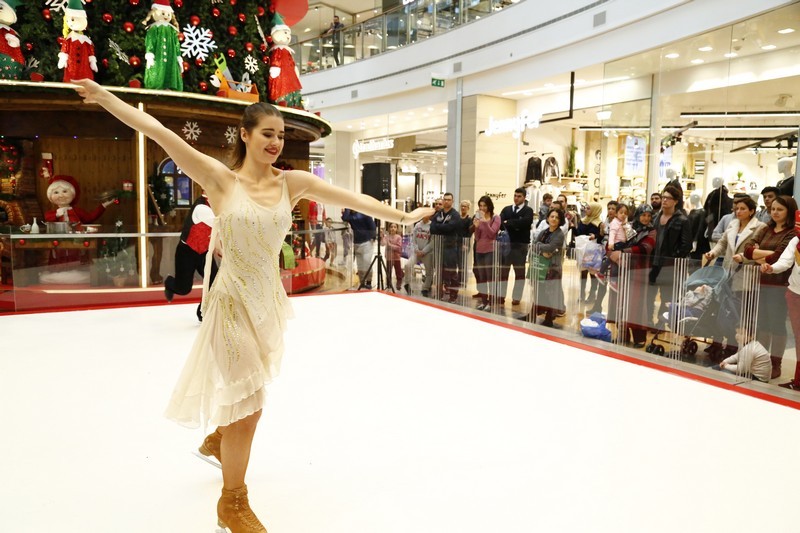 Ice Skating show at City Centre Beirut