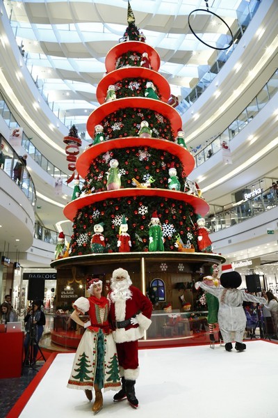Ice Skating show at City Centre Beirut