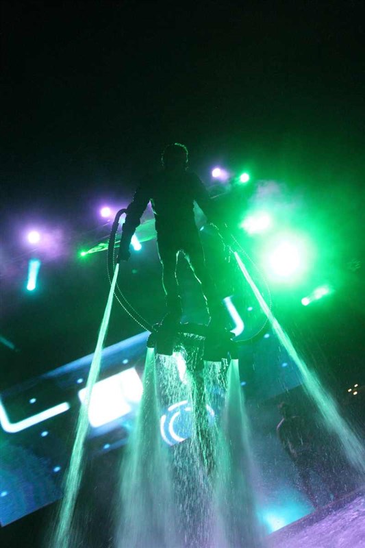 Superflying Water Show
