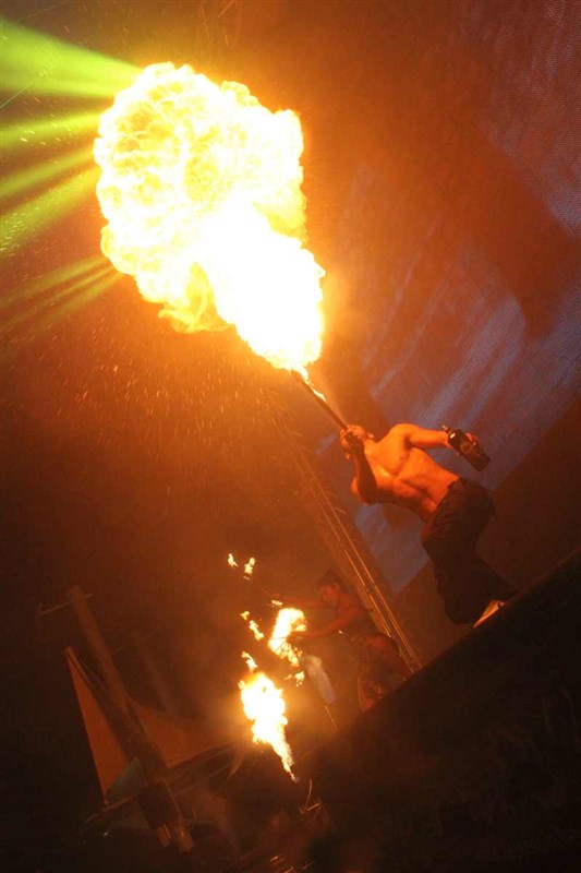 Superflying Water Show