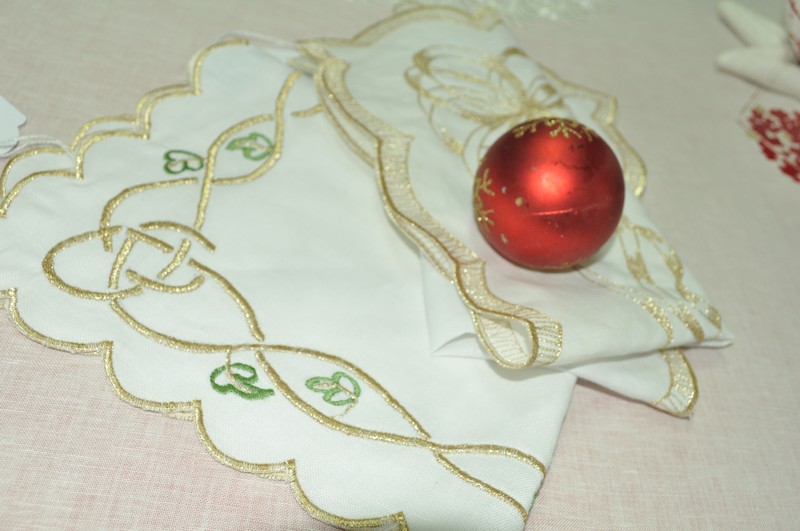 La Chaine des Amis Christmas Exhibition 