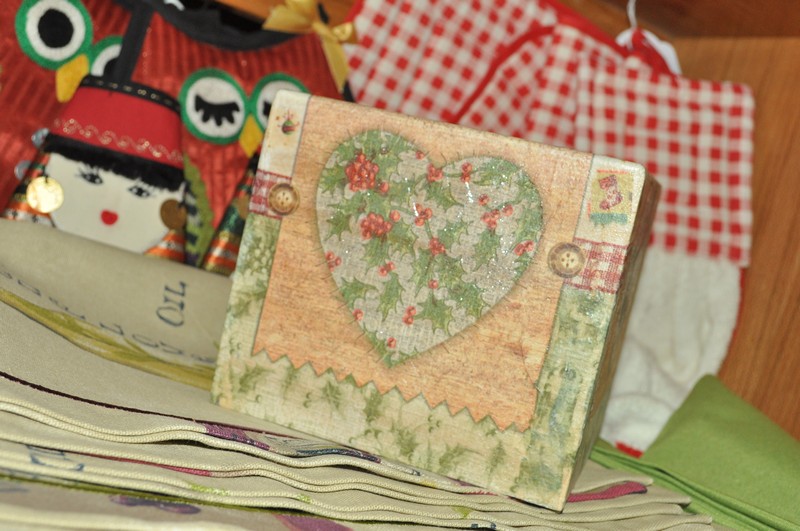 La Chaine des Amis Christmas Exhibition 