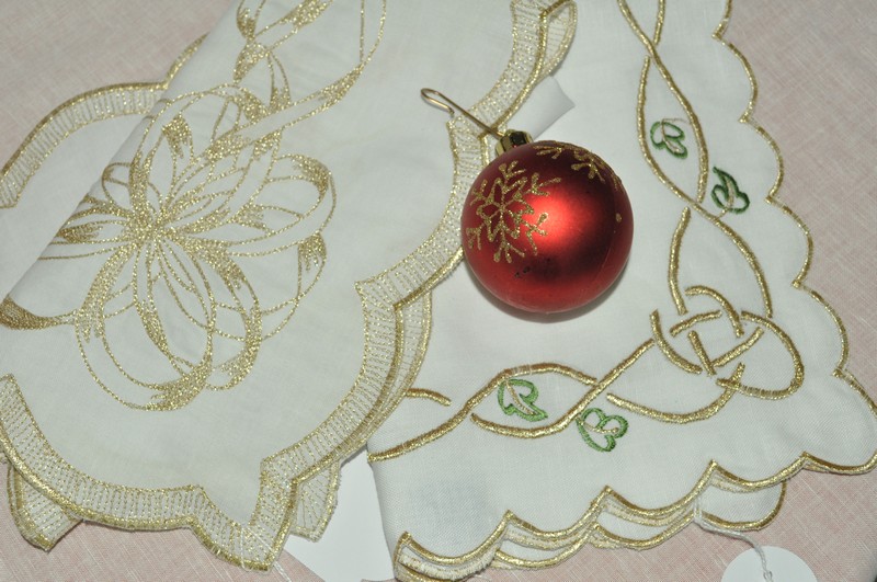 La Chaine des Amis Christmas Exhibition 