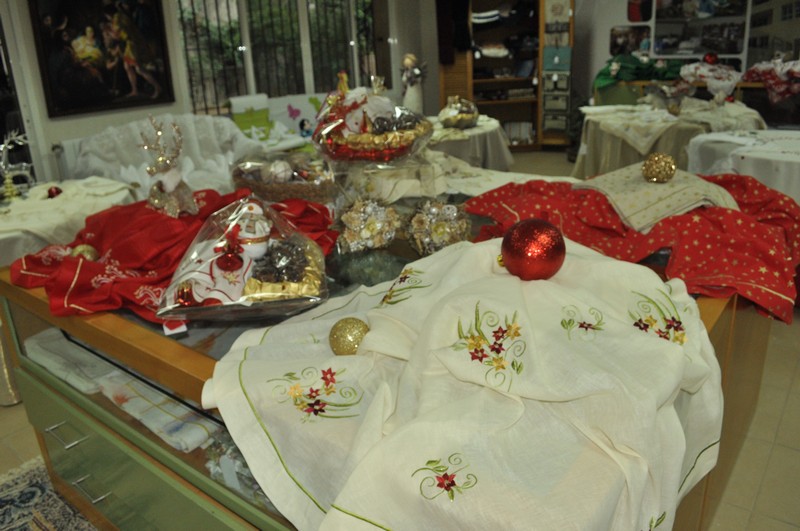 La Chaine des Amis Christmas Exhibition 