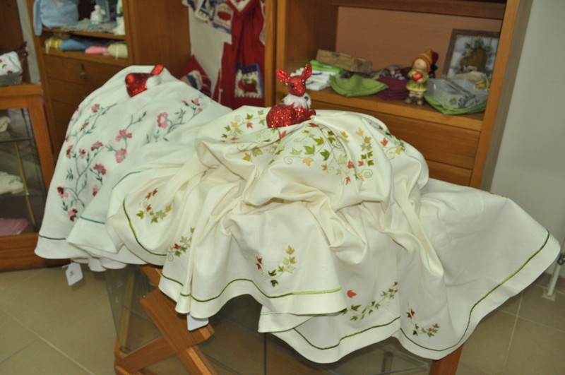 La Chaine des Amis Christmas Exhibition 