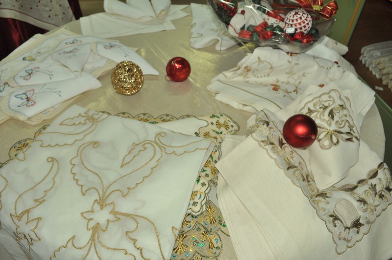 La Chaine des Amis Christmas Exhibition 
