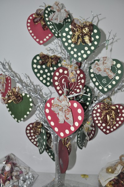 La Chaine des Amis Christmas Exhibition 