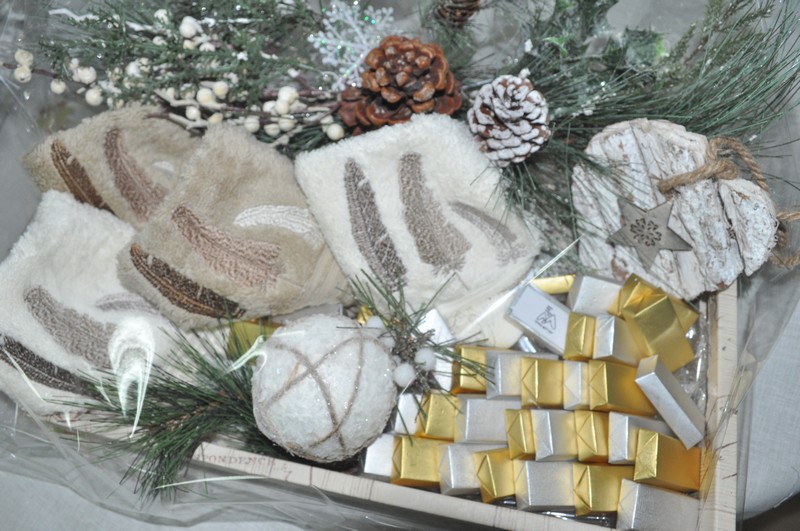 La Chaine des Amis Christmas Exhibition 