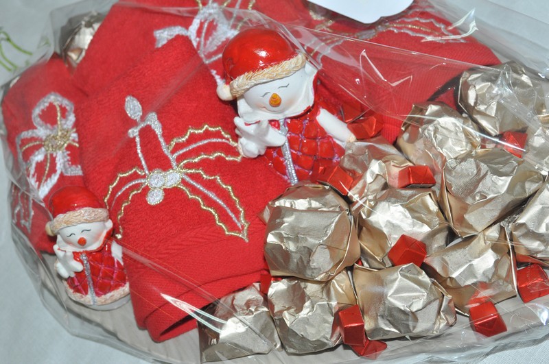 La Chaine des Amis Christmas Exhibition 