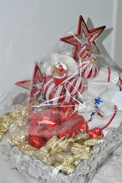 La Chaine des Amis Christmas Exhibition 