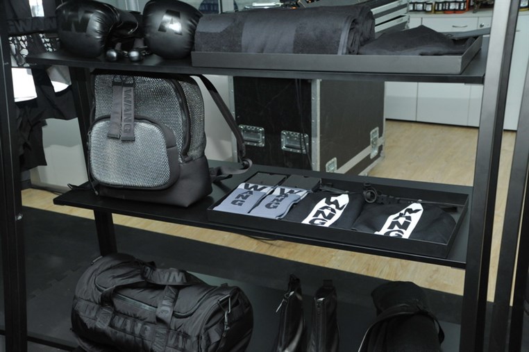 Alexander Wang x H & M Collection